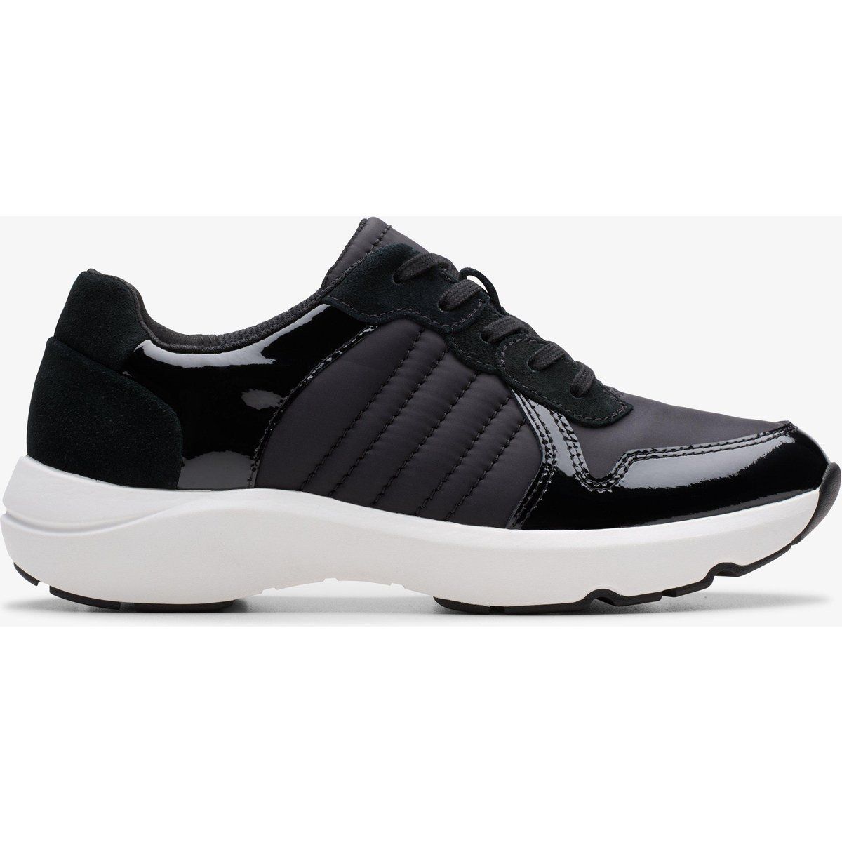 Schwarze Sport-Sneakers mit gesteppten Einsätzen