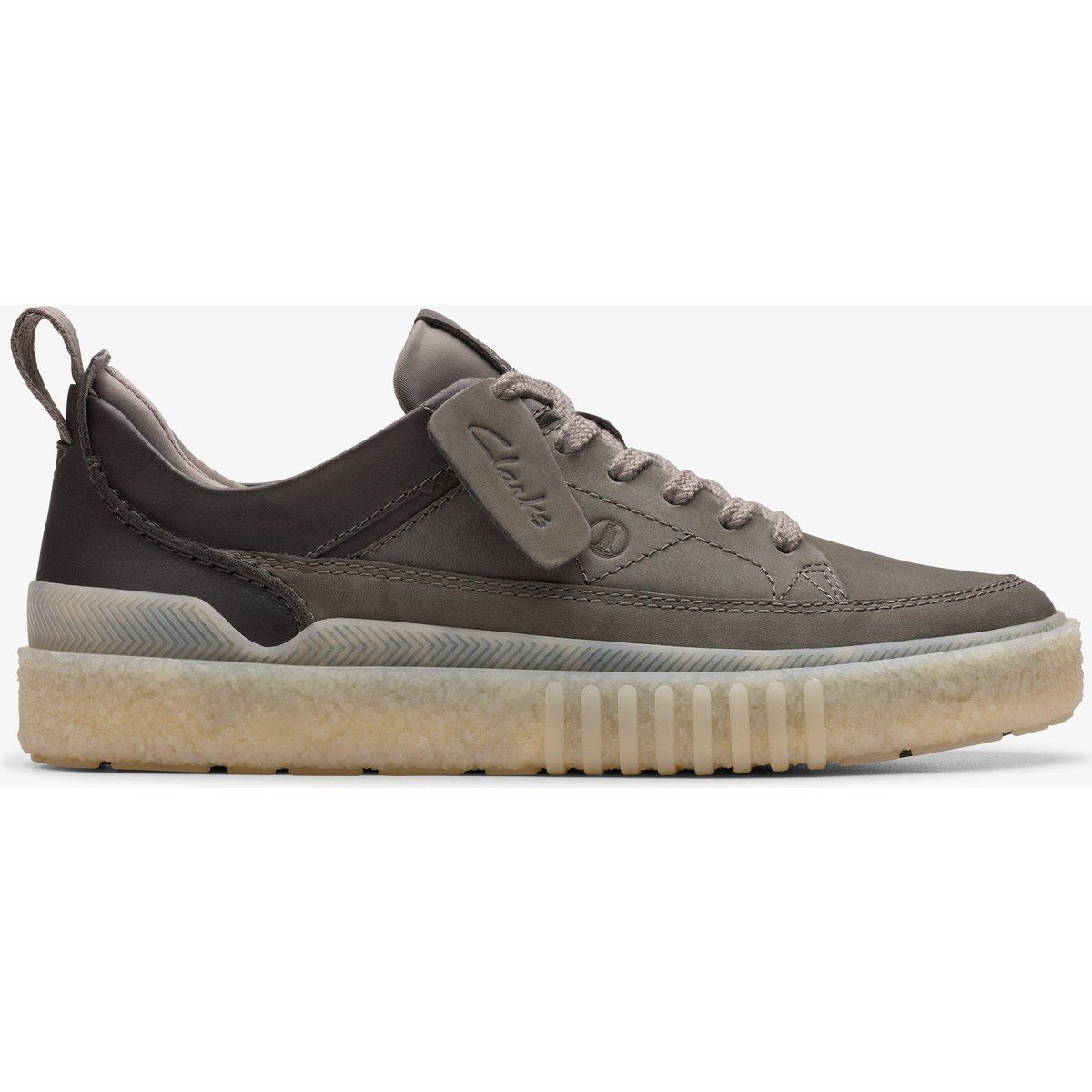 Freizeit-Sneaker aus Nubukleder mit Schnürung