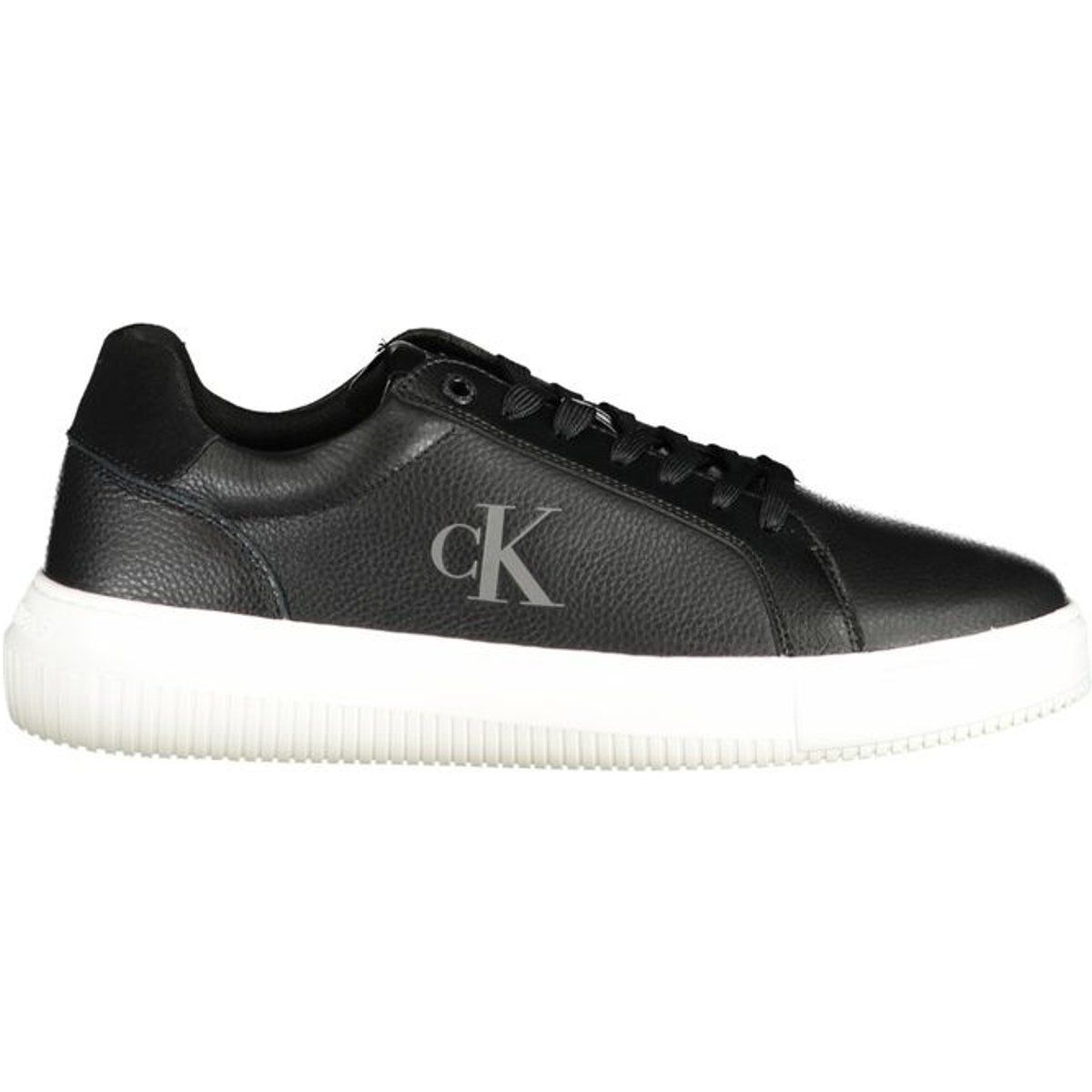 Minimalistische flache Sneaker
