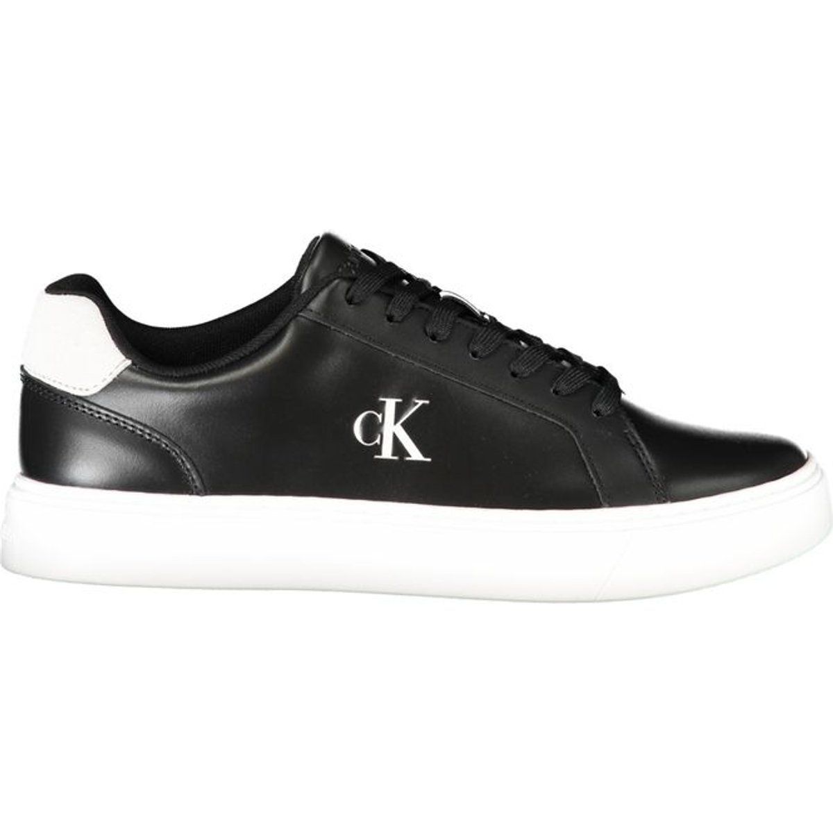 Niedrige Schnürsneaker