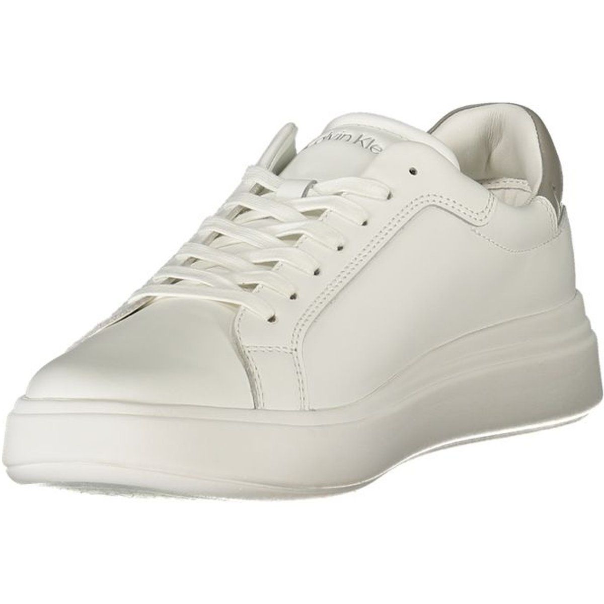 Minimalistische weiße Plateau-Sneakers