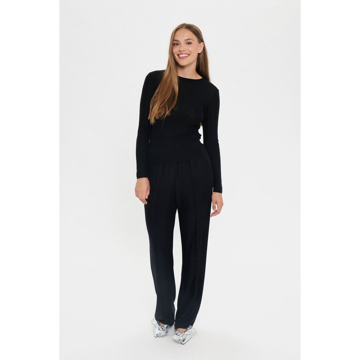 Figurbetontes Langarmshirt mit Glanz