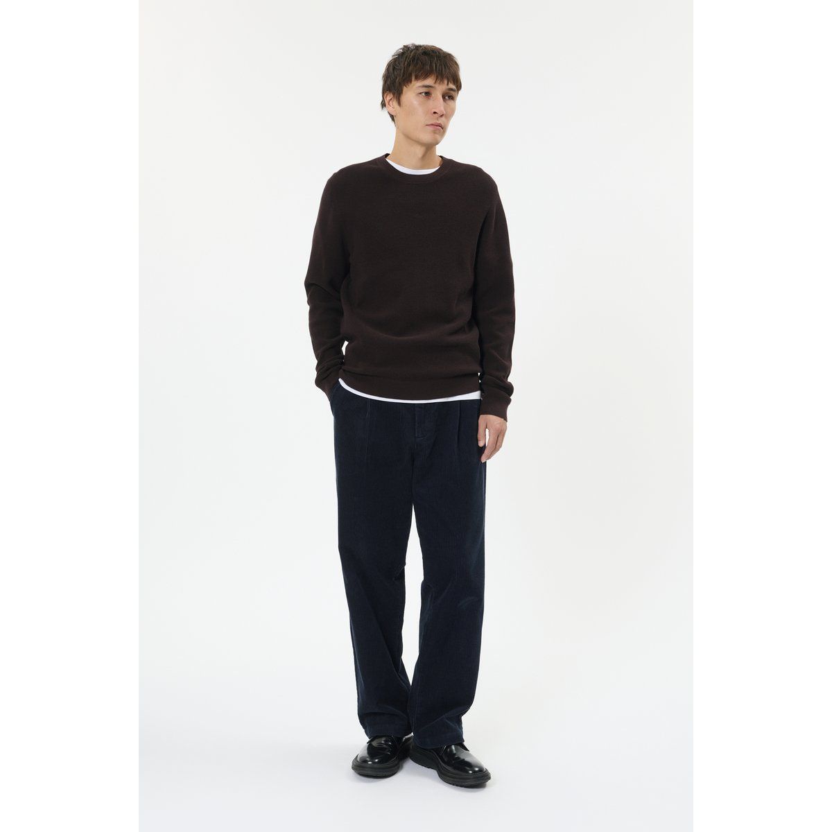 Klassischer Strickpullover mit Rundhalsausschnitt