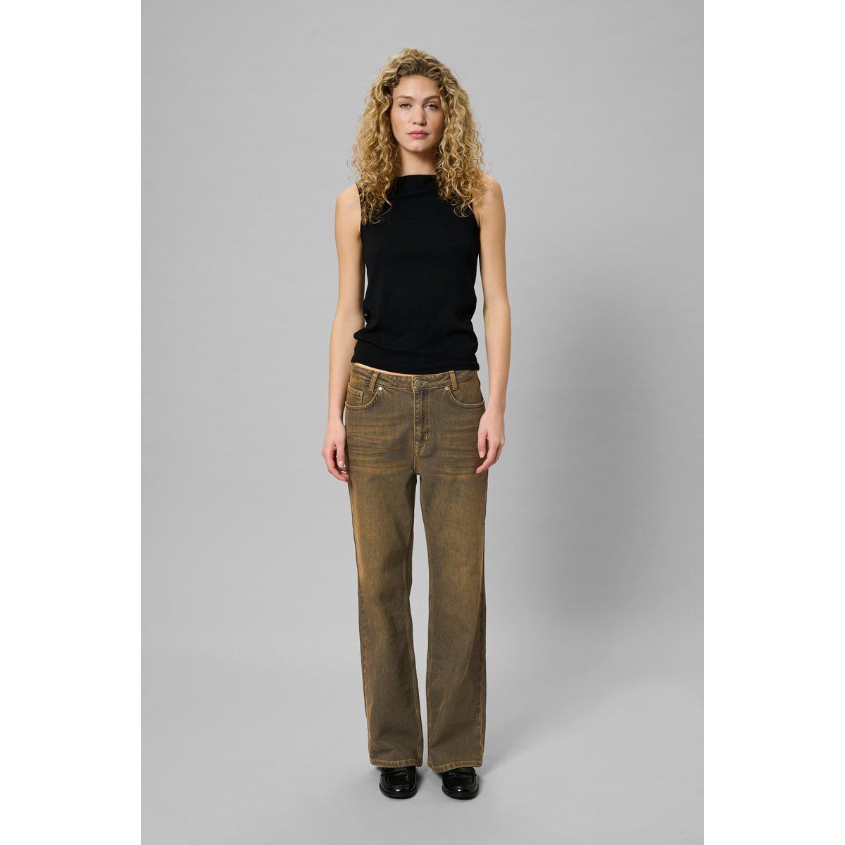 Weite Jeans mit Used-Effekt