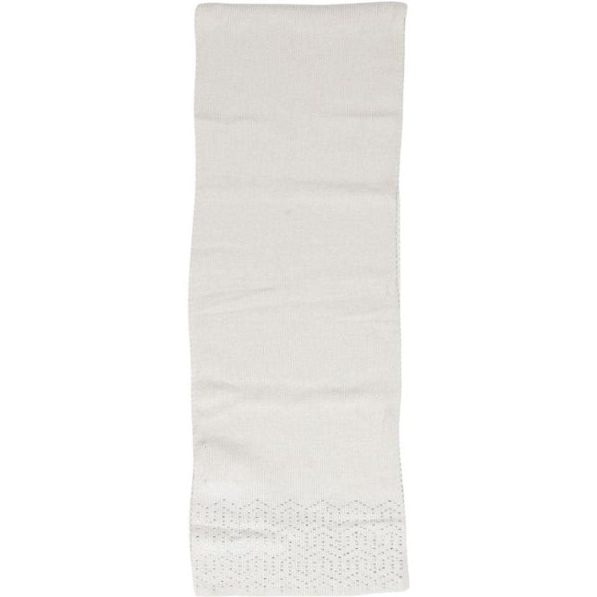Weißer Strickschal mit strukturiertem Muster