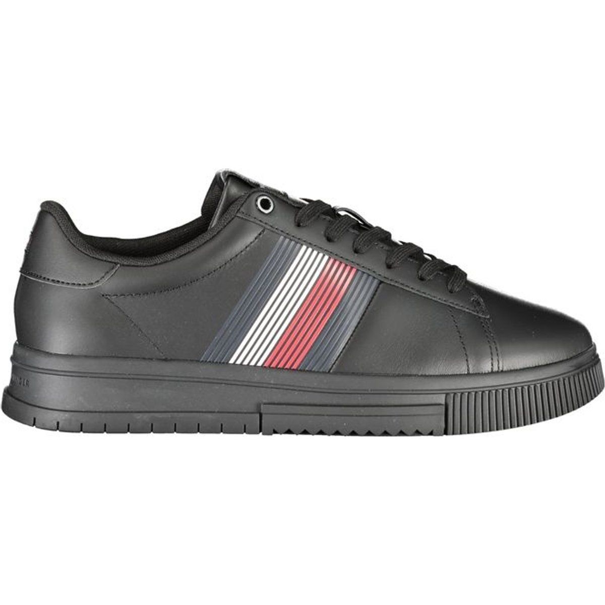 Essentielle flache Turnschuhe