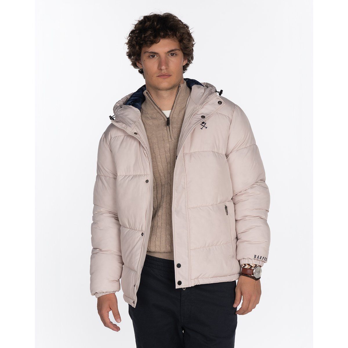 Isolierte Pufferjacke mit Kapuze