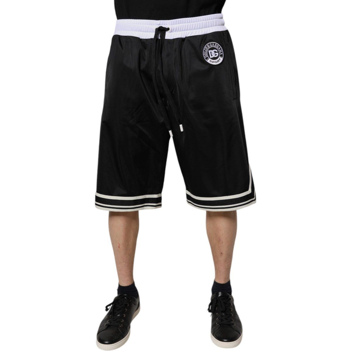 Sportliche Mesh-Shorts mit Logo-Aufnäher