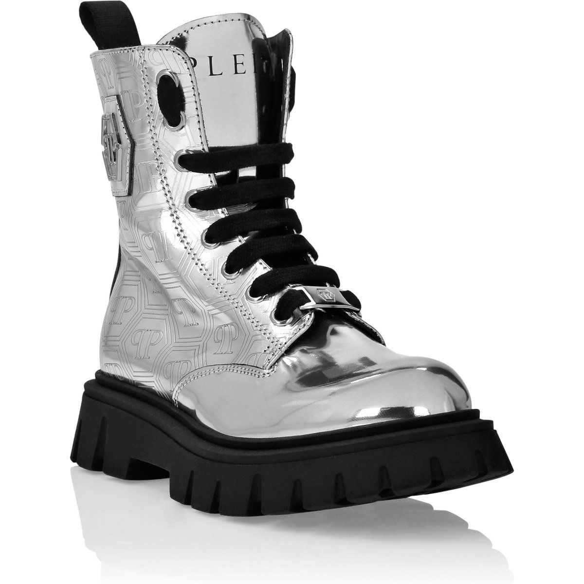 Metallisch-silberne Schnürstiefeletten