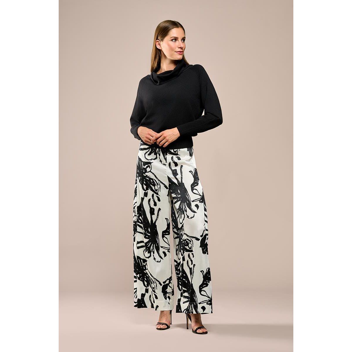 Weite Hose mit Cassandra-Print