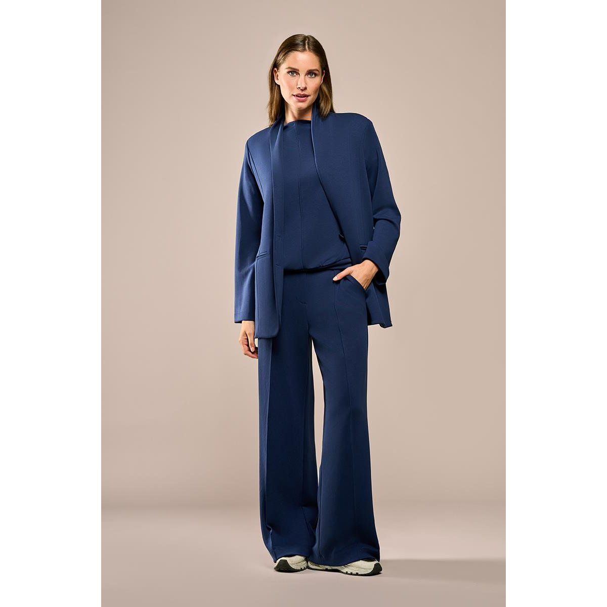 Moderner Blazer mit offener Front und Taschen