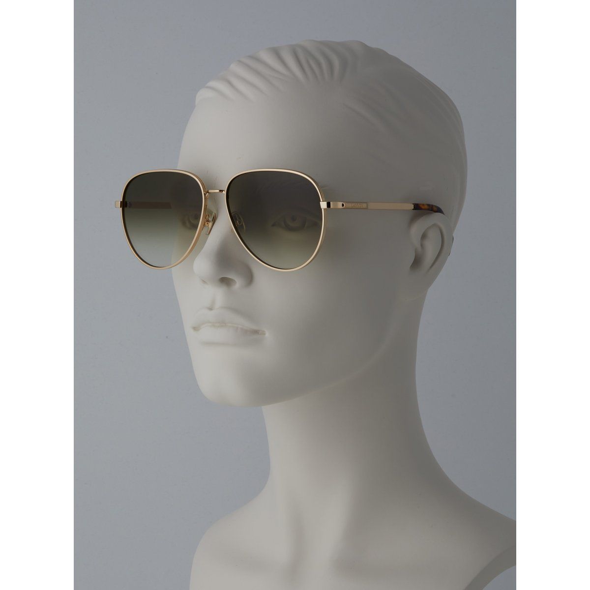 Klassische goldene Pilotensonnenbrille