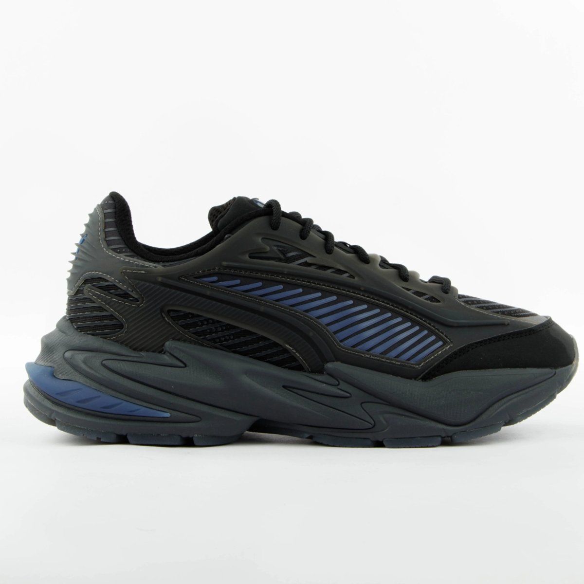 Moderner, Streetwear-inspirierter Herren-Sneaker