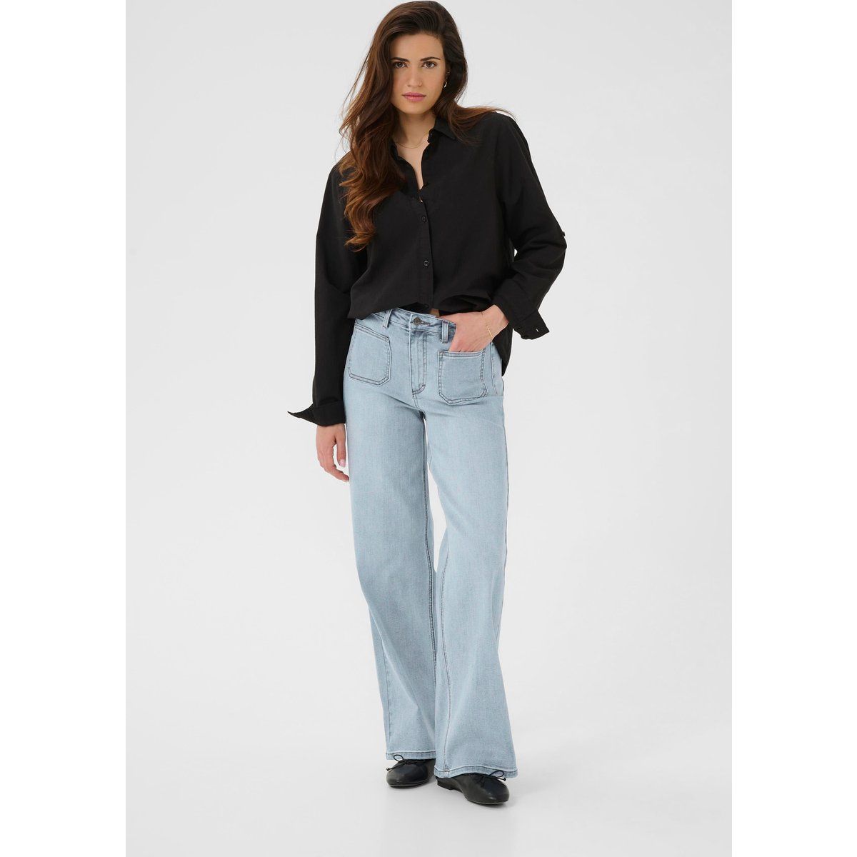 Hochtaillierte Jeans mit weitem Bein