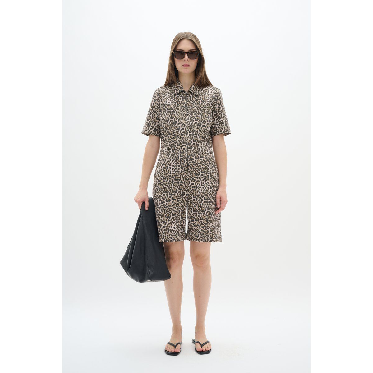 Kurzärmliger Jumpsuit mit Animal-Print