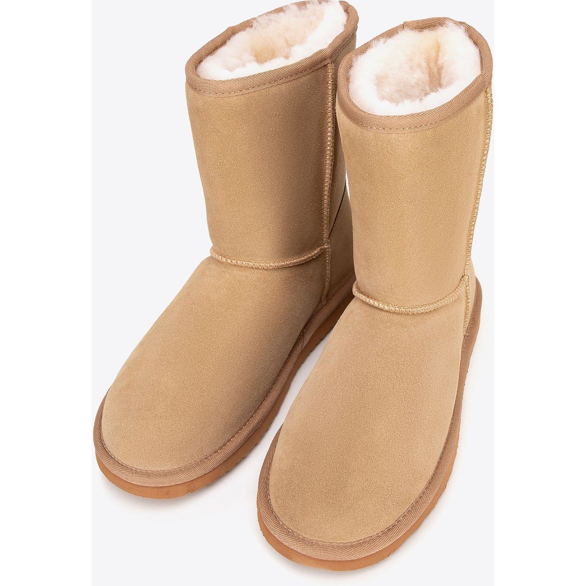 Winterstiefel aus Wildleder mit Schaffellfutter