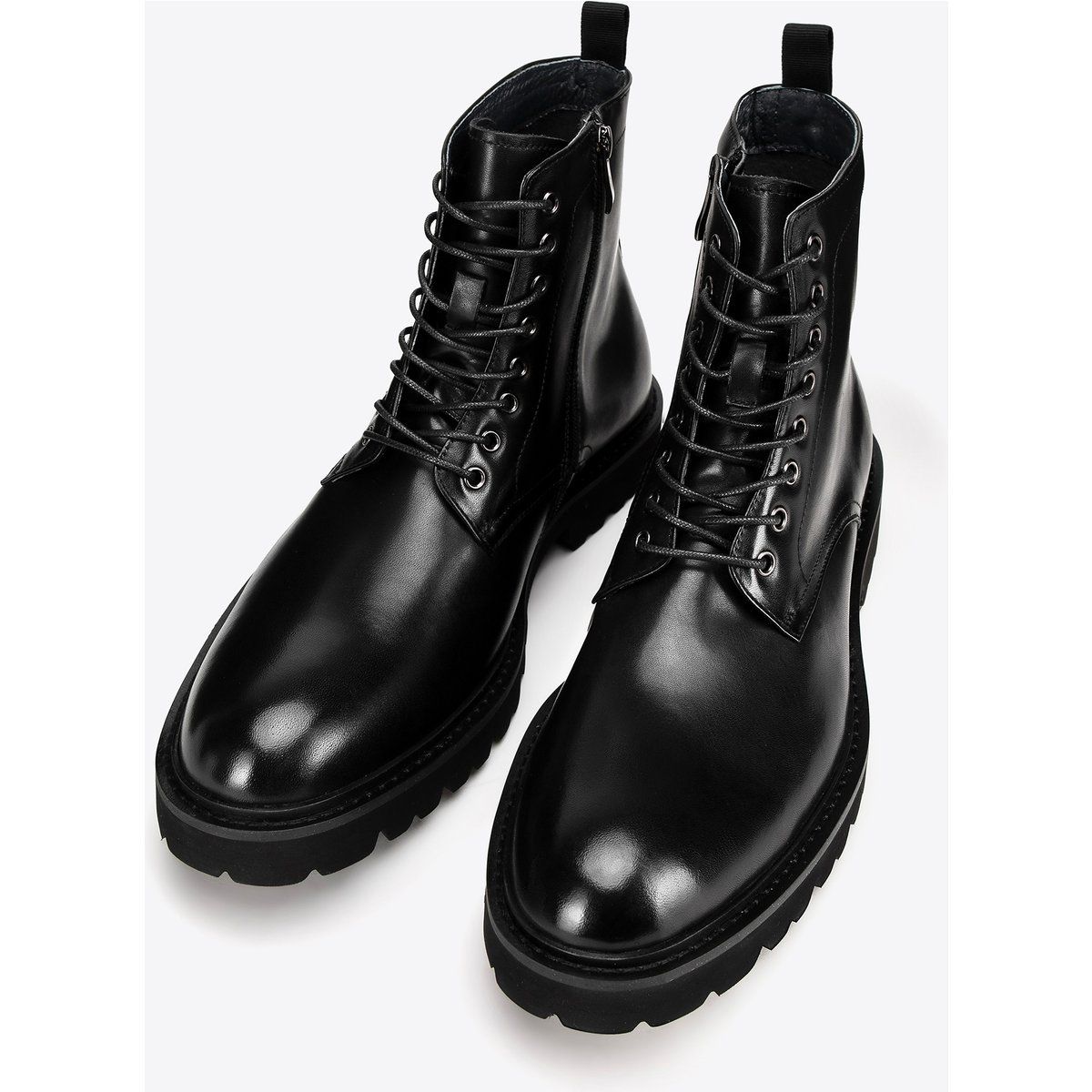 Schnürstiefel aus Leder