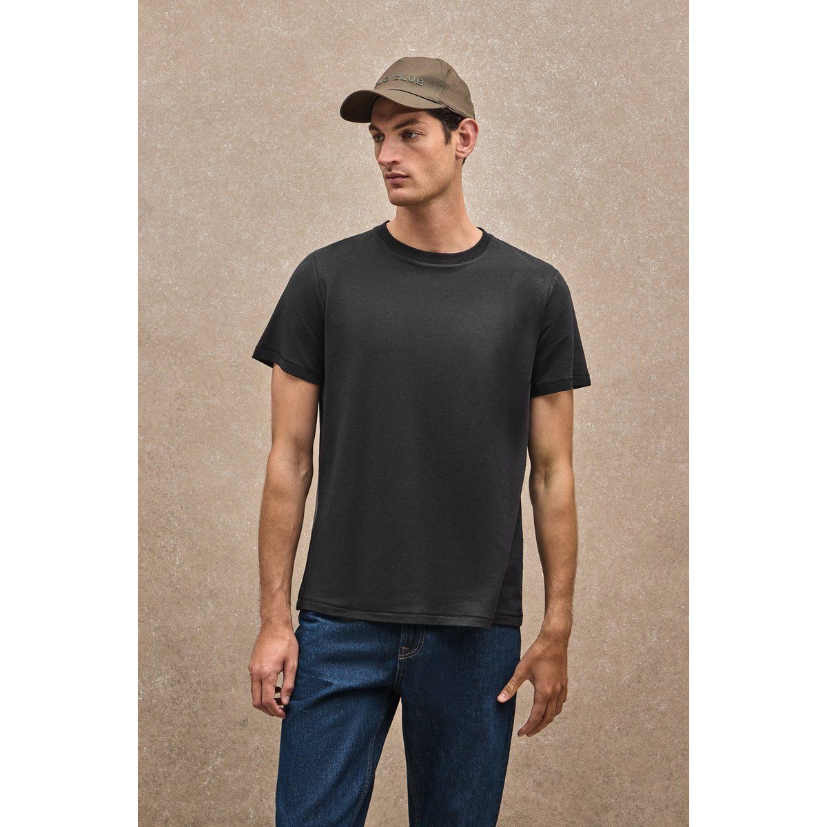 Klassisches Kurzarm-T-Shirt mit Rundhalsausschnitt