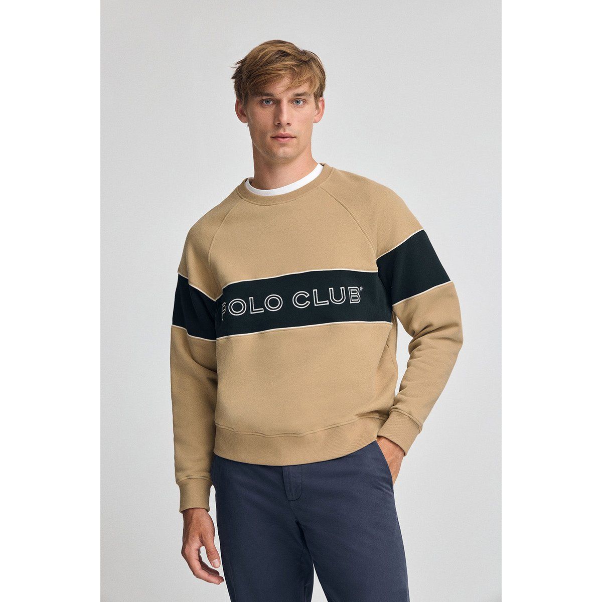 Locker geschnittenes Sweatshirt mit Rundhalsausschnitt und Logo