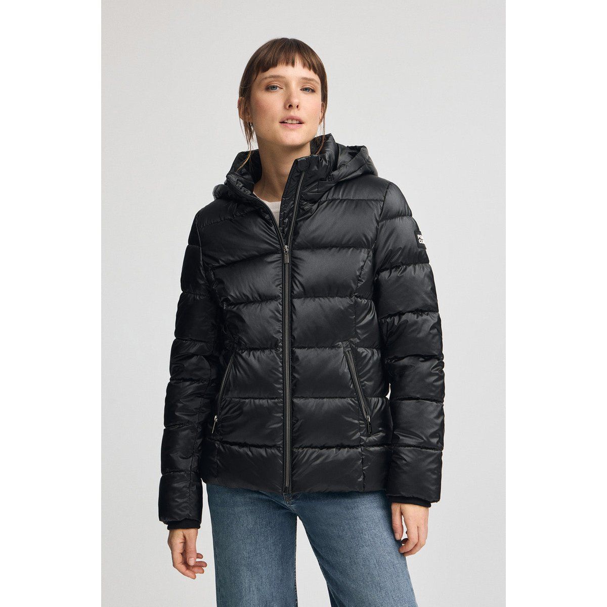 Gefütterte, leichte Steppjacke mit Kapuze