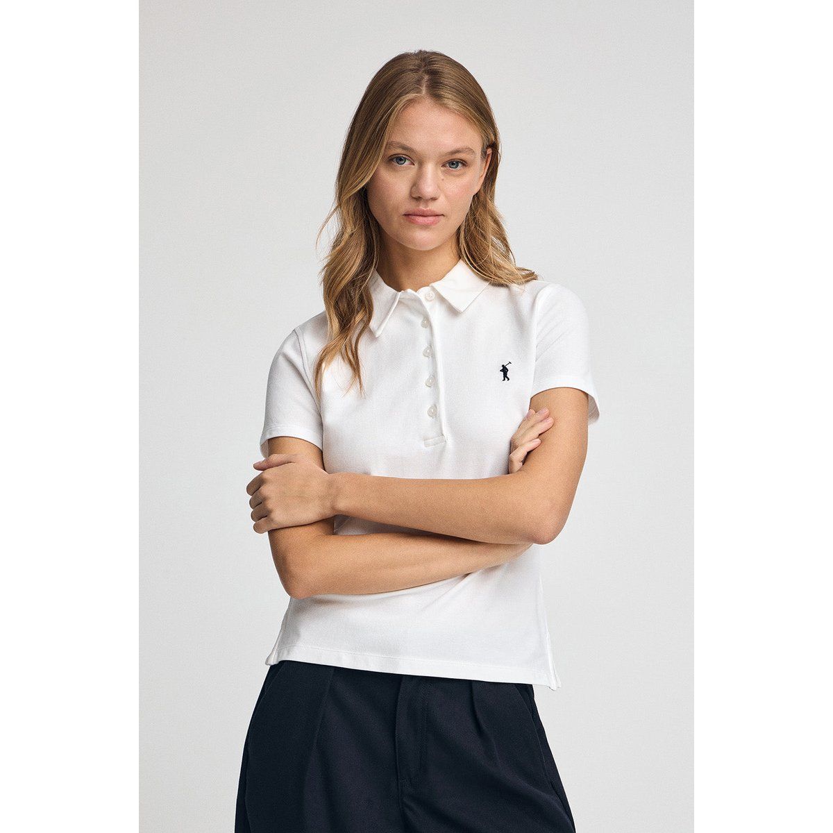 Klassisches weißes Piqué-Poloshirt aus Baumwolle