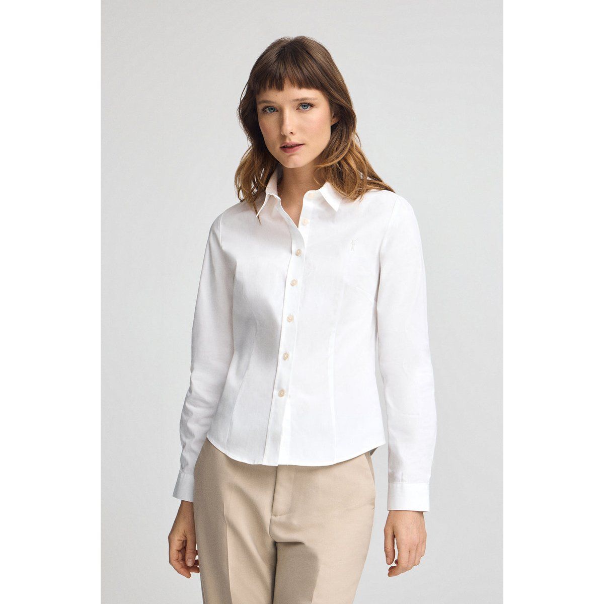Klassisches Slim Fit Hemd mit Knopfleiste