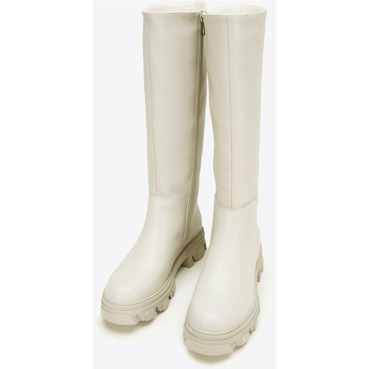 Kniehohe Stiefel mit Chunky-Sohle