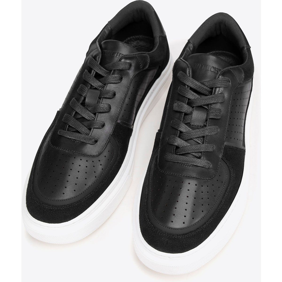 Herren Leder Sneaker mit Perforationen
