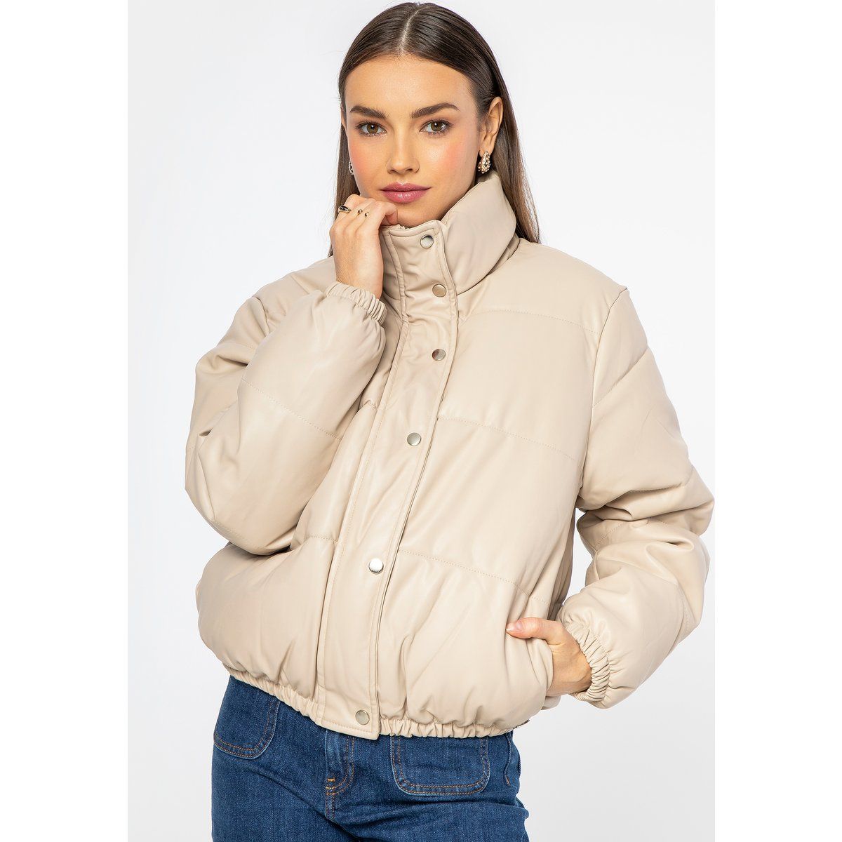 Steppjacke aus Kunstleder mit Kragen