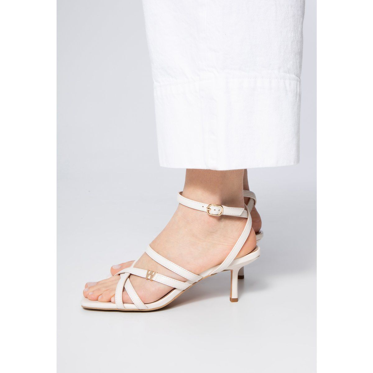 Elegante Riemchensandalen mit Absatz