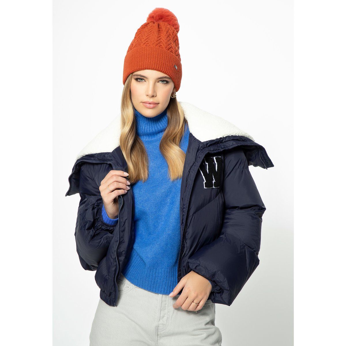 Oversized Steppjacke mit Kunstfellkragen
