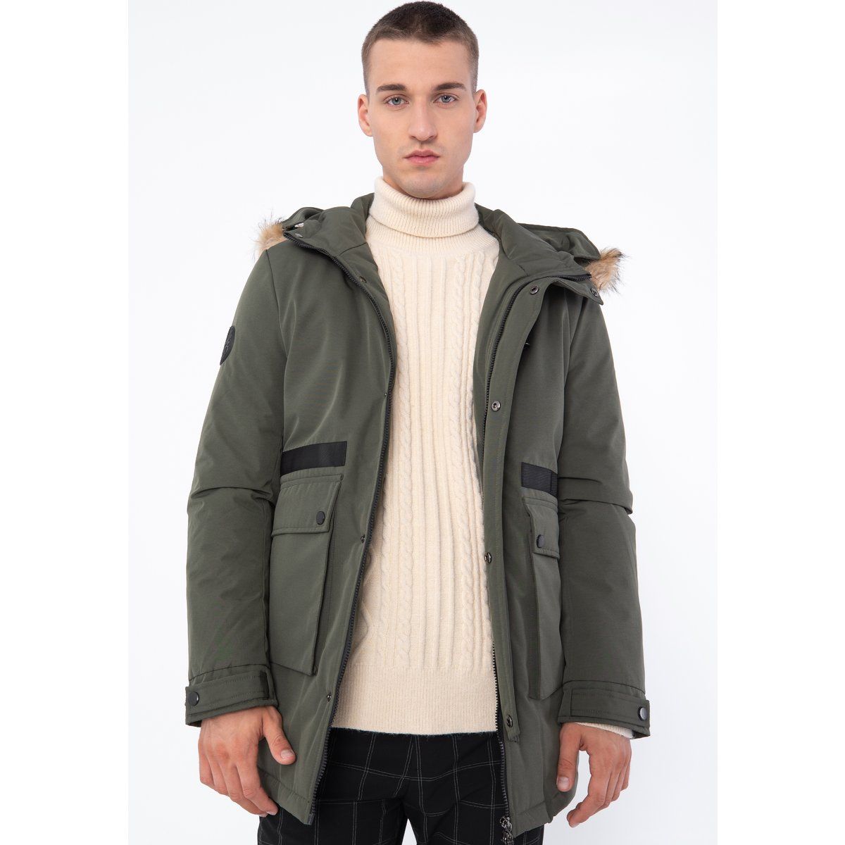 Herren-Isolierparka mit Kapuze und Kunstfell