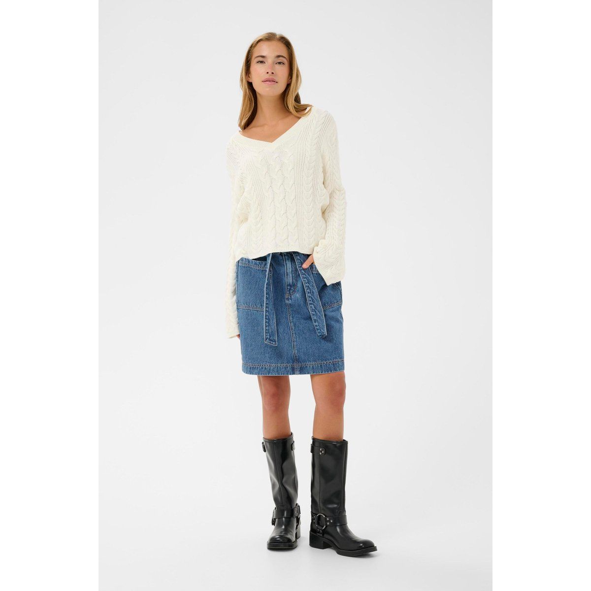 Mini-Jeansrock mit Gürtel