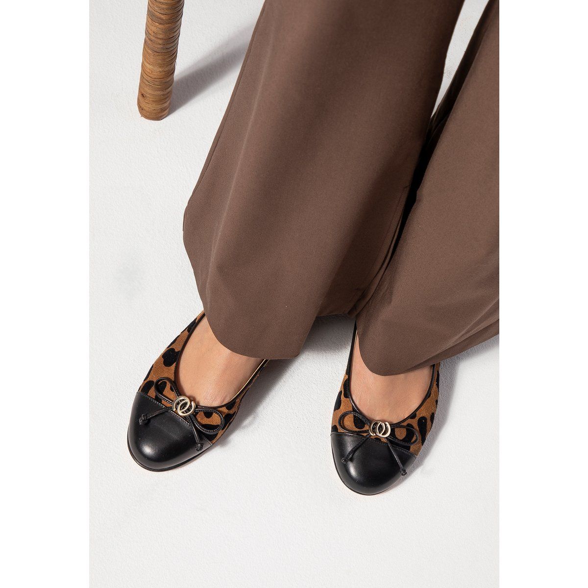 Ballerinas aus Leder mit Leopardenmuster