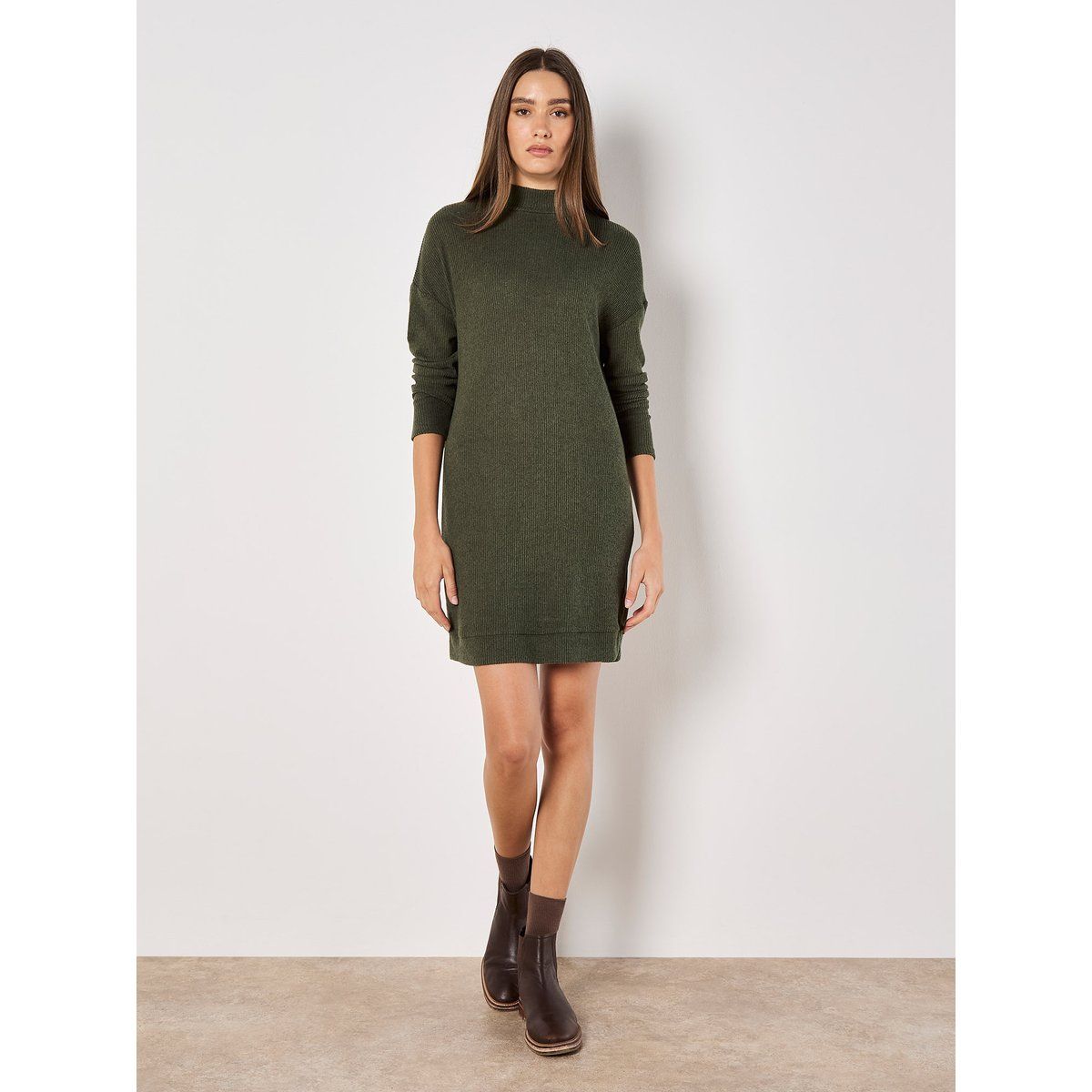 Geripptes Mini-Strickkleid