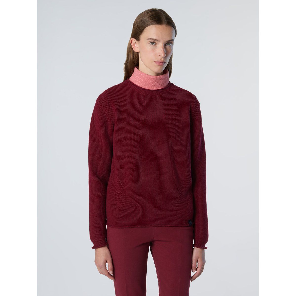 Gerippter Strickpullover mit Rundhalsausschnitt