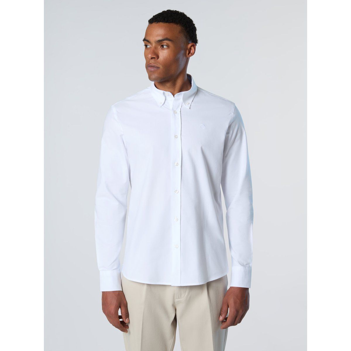 Klassisches weißes Oxford Button-Down-Hemd