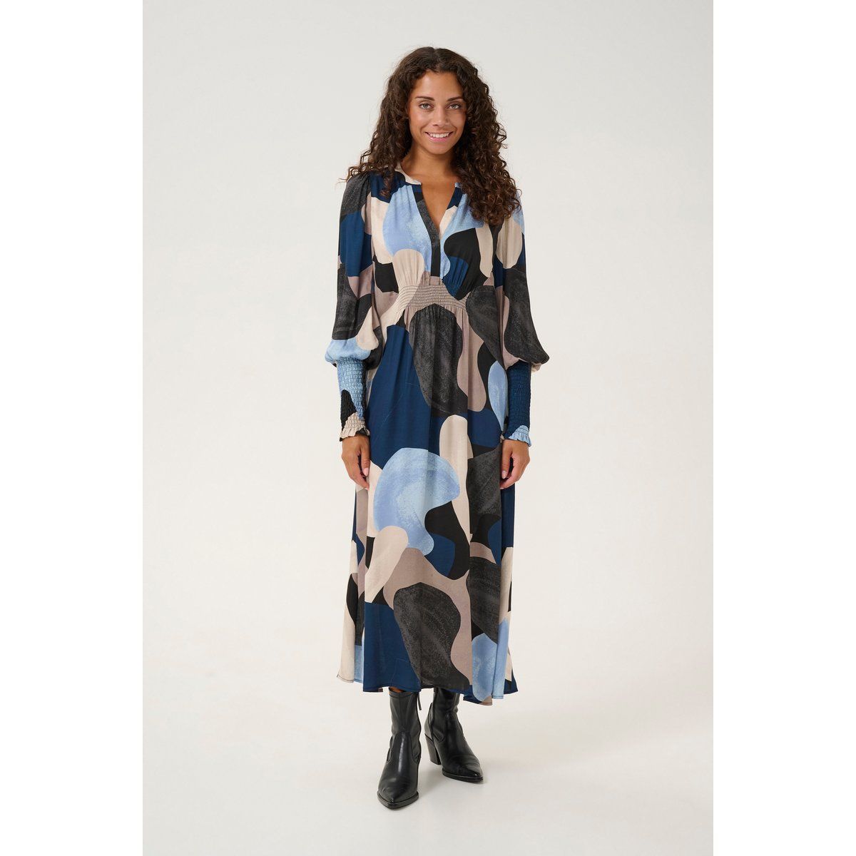 Kleid CUdana Kleid Relaxed fit