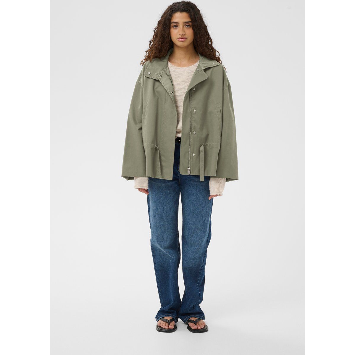 Kastige Freizeitjacke mit Stehkragen