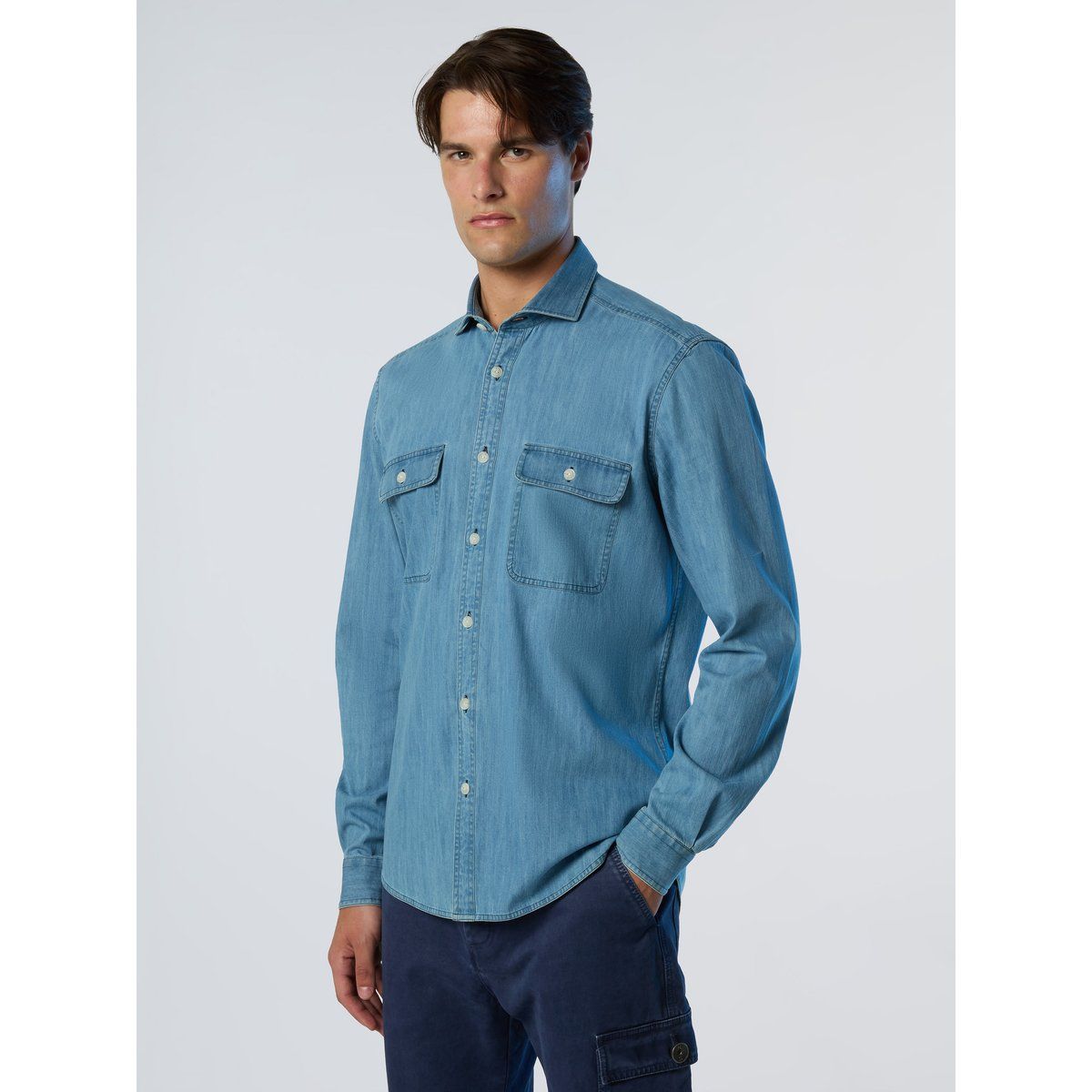 Leichtes Jeanshemd mit Brusttaschen