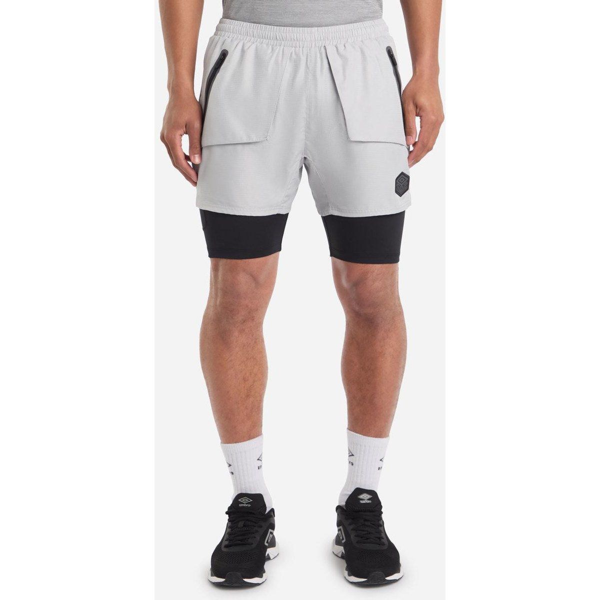 Umbro - "Pro Training Elite" Hybrid-Short für Herren (Hafennebel Grau/Schwarz)