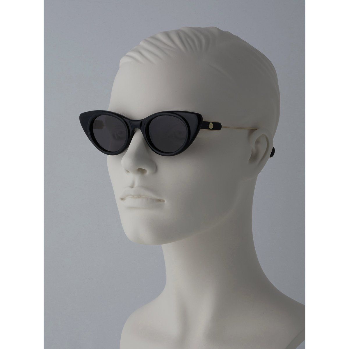 Cat-Eye Sonnenbrille mit goldenen Bügeln