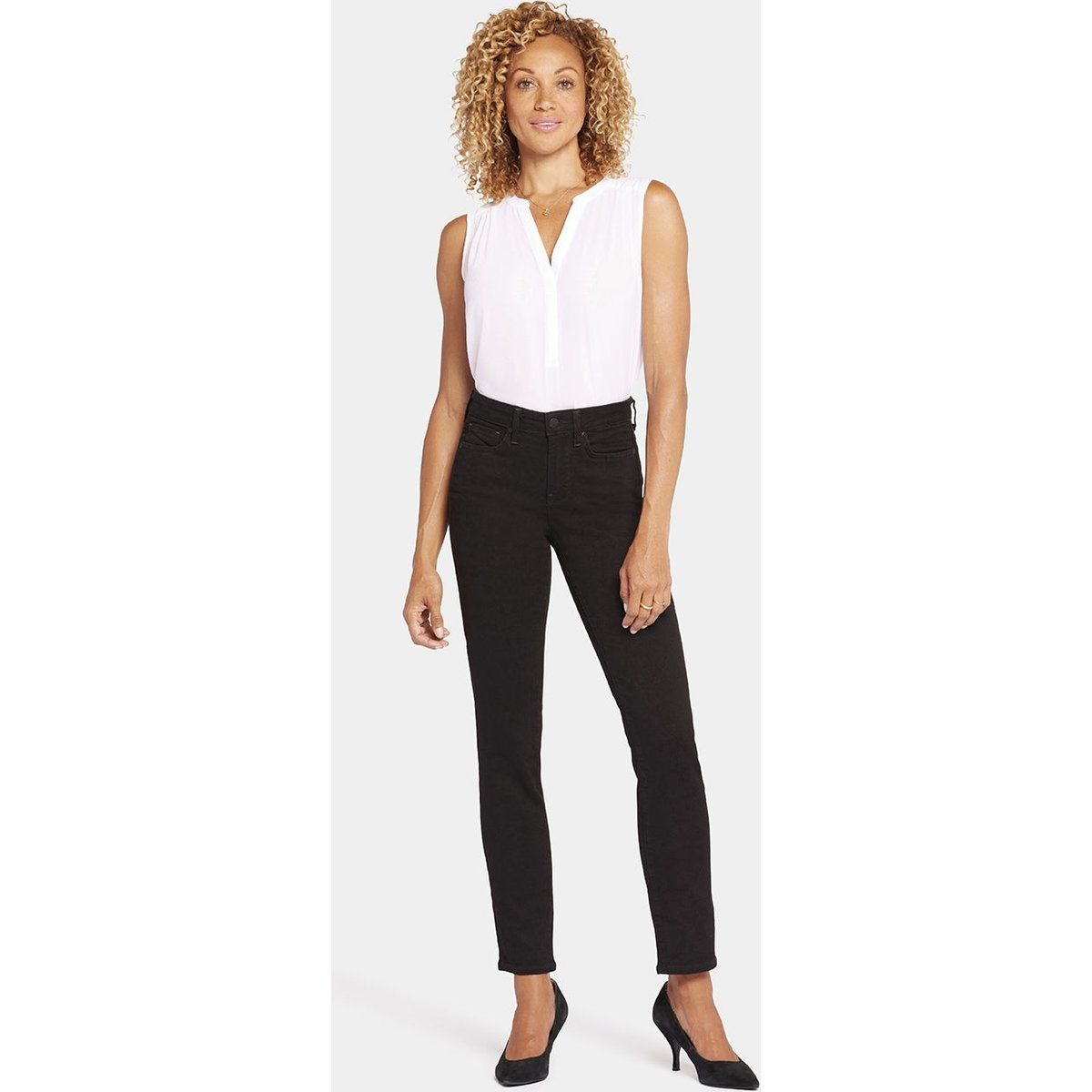 Schlanke, gerade geschnittene schwarze Jeans