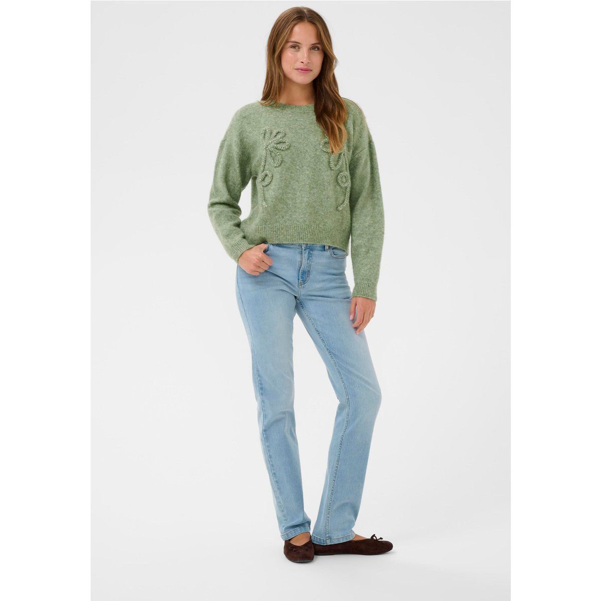 Strukturierter Strickpullover mit floralen Details