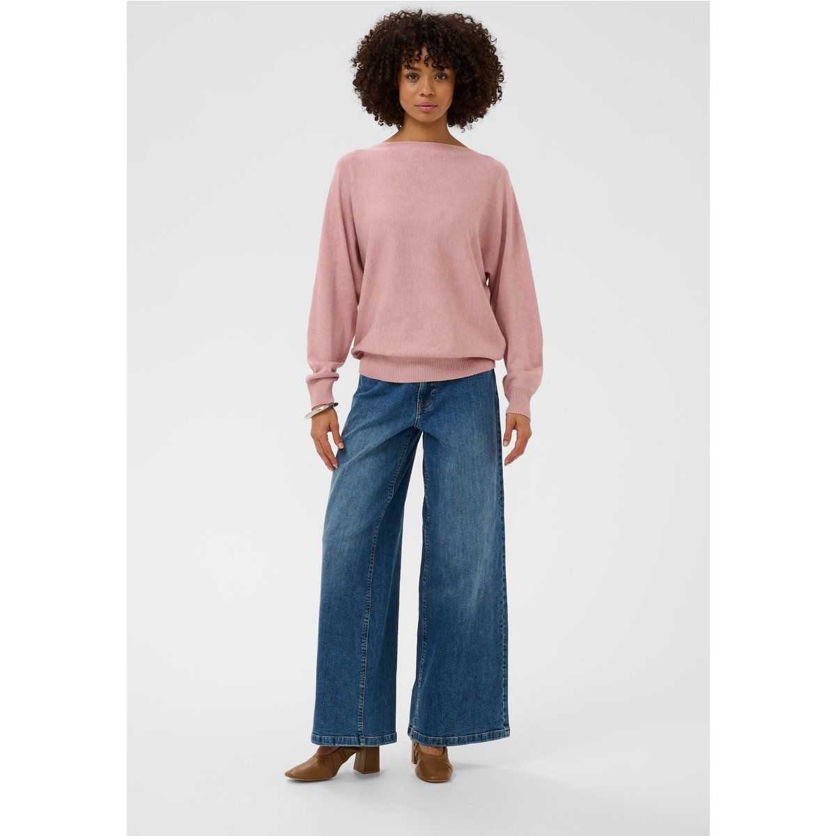 Oversize Strickpullover mit U-Boot-Ausschnitt