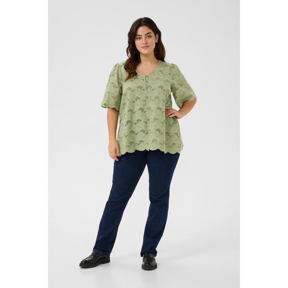 A-Linien Bluse mit Stickerei und Puffärmeln