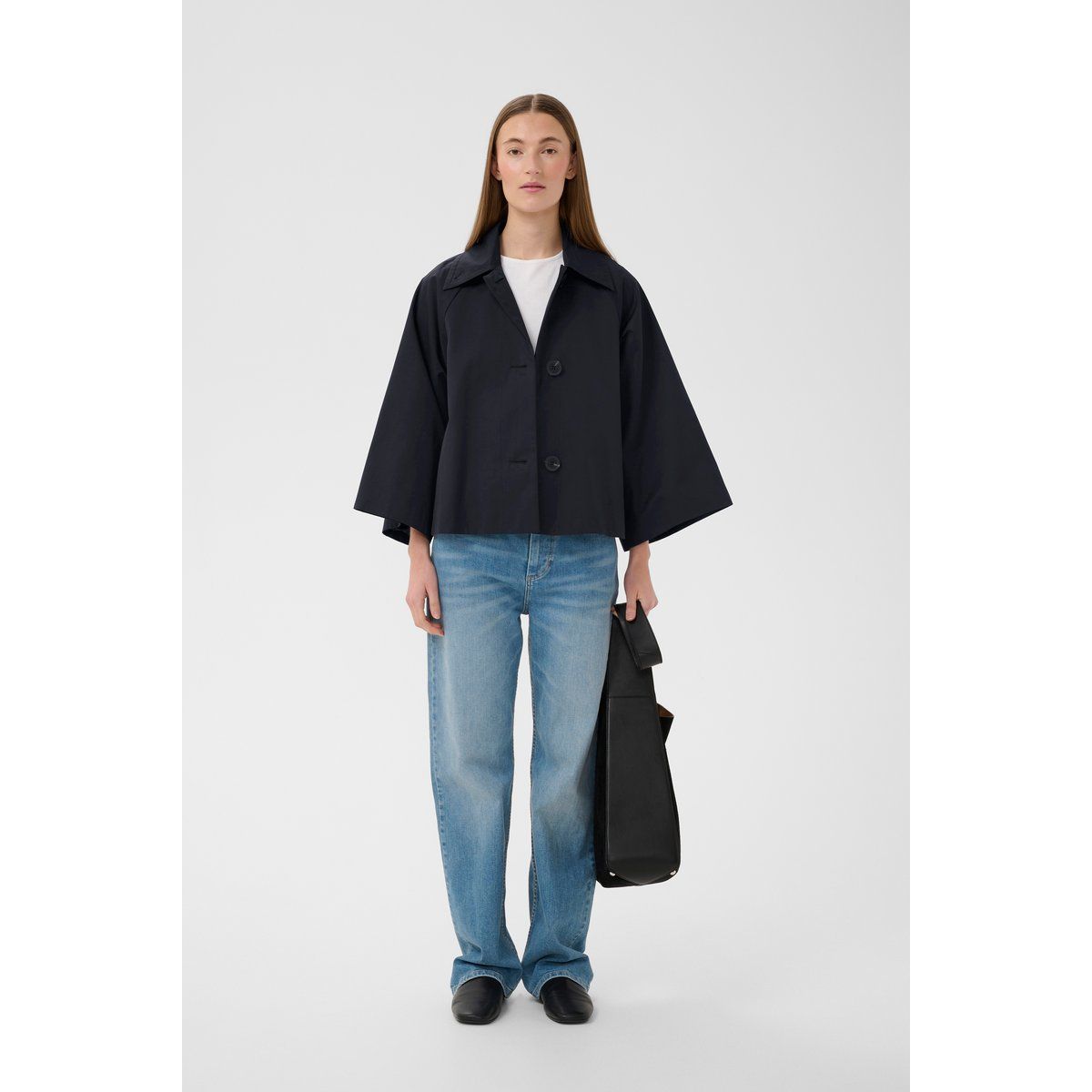 Kastenförmige, kurze Übergangsjacke