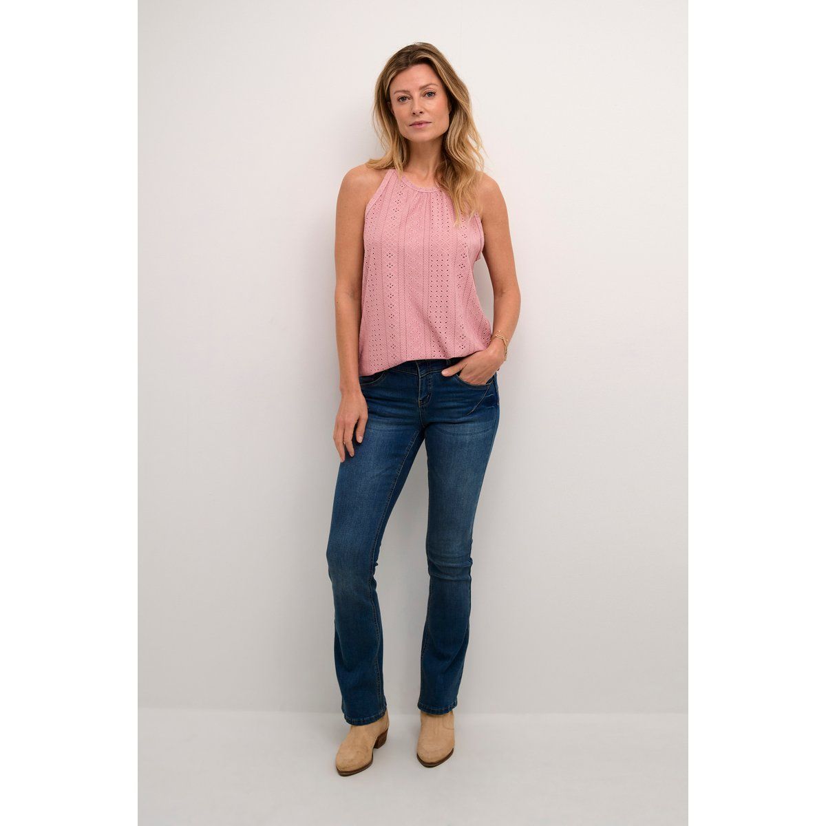 Ärmelloses Neckholder-Top mit Lochmuster