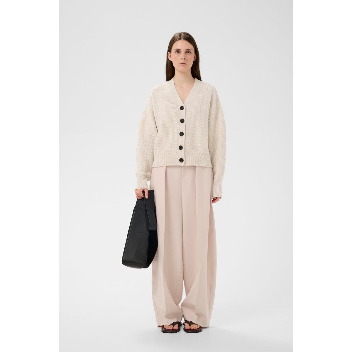 Strukturierte Strickjacke mit Knöpfen