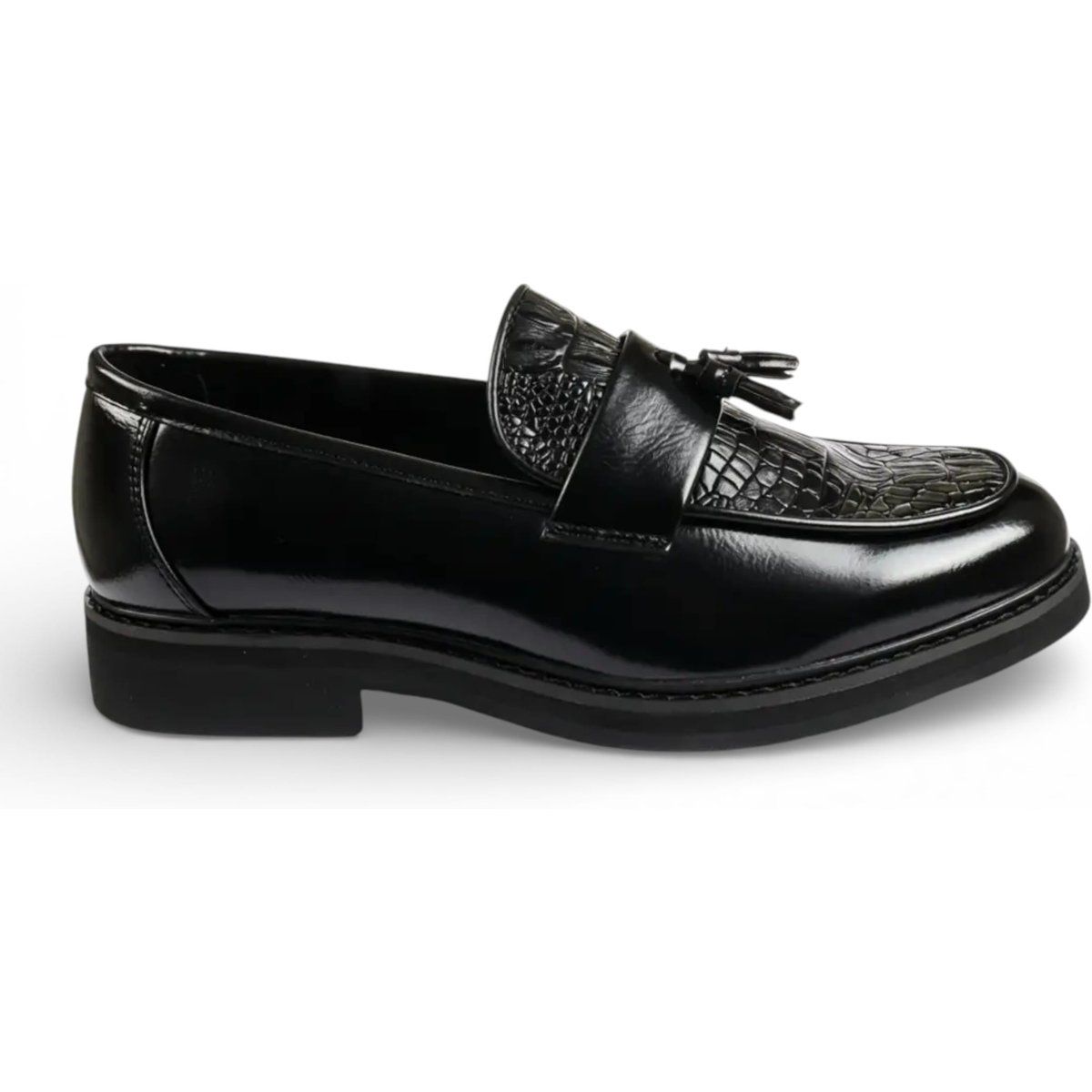 Schwarze Kunstleder Slipper mit Quasten